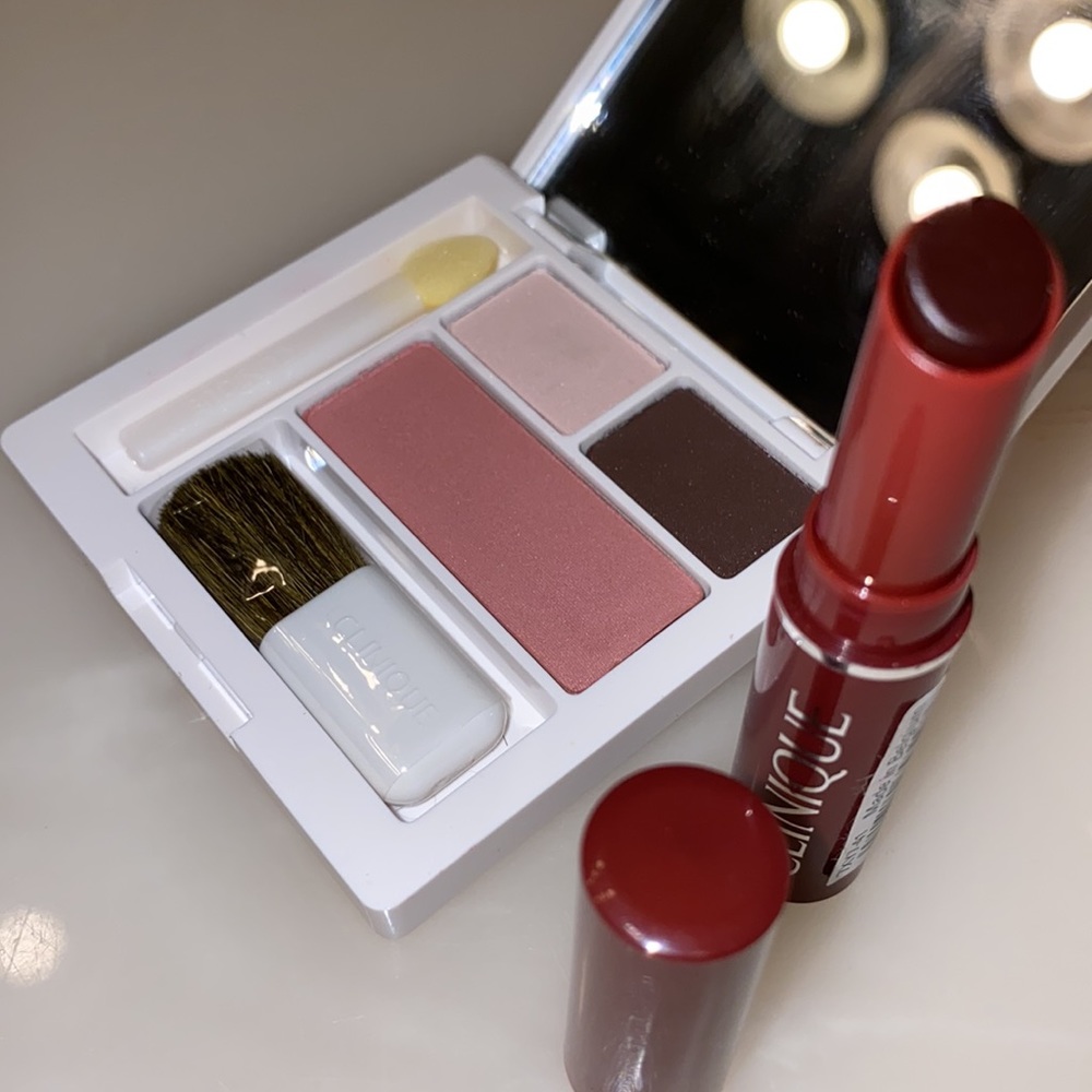 Clinique Shadow Duo & Powder Blush Compact with Brush & Applicator + Lipstick